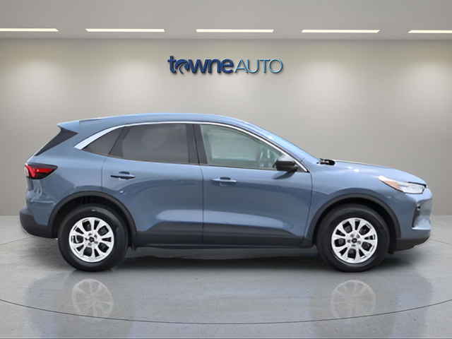 Used 2023 Blue Ford Active image 6