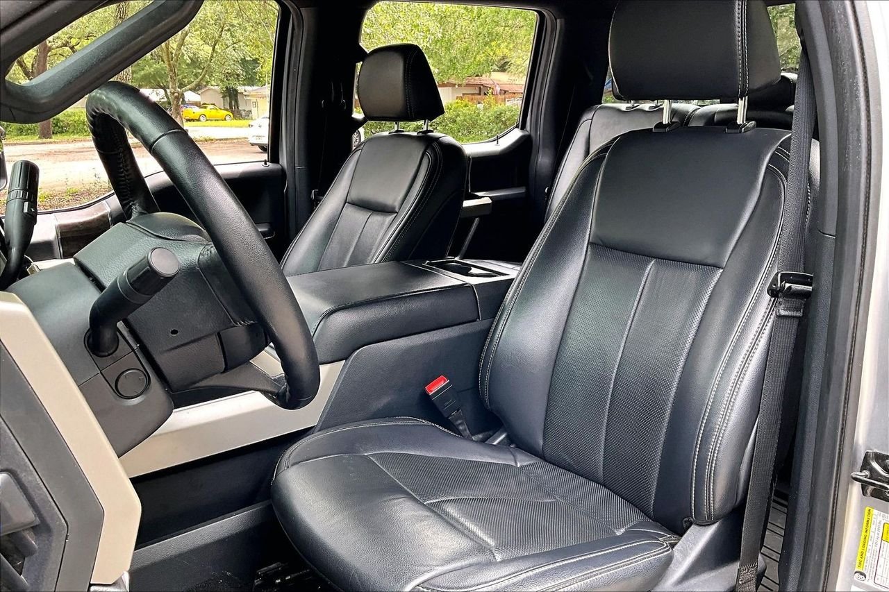 Used 2022 Silver Ford Lariat image 16
