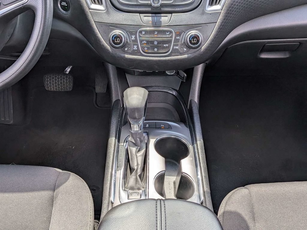 Used 2024 Sterling Gray Metallic Chevrolet 1LT image 16