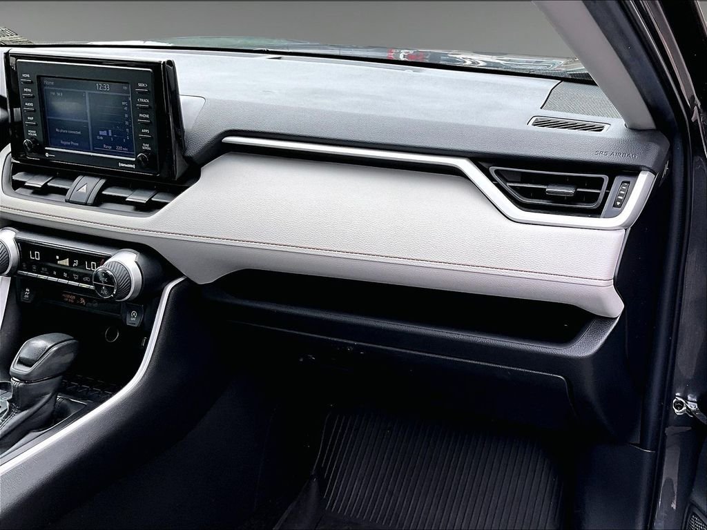 Used 2022 Magnetic Gray Metallic Toyota XLE image 13
