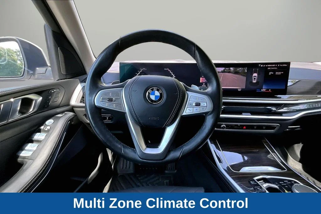 Used 2023 Alpine White BMW xDrive40i image 11