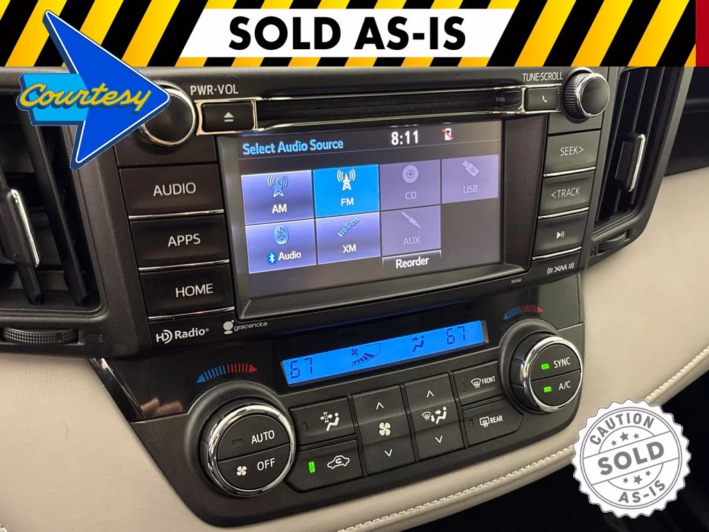 Certified Used 2017 Silver Toyota XLE image 31