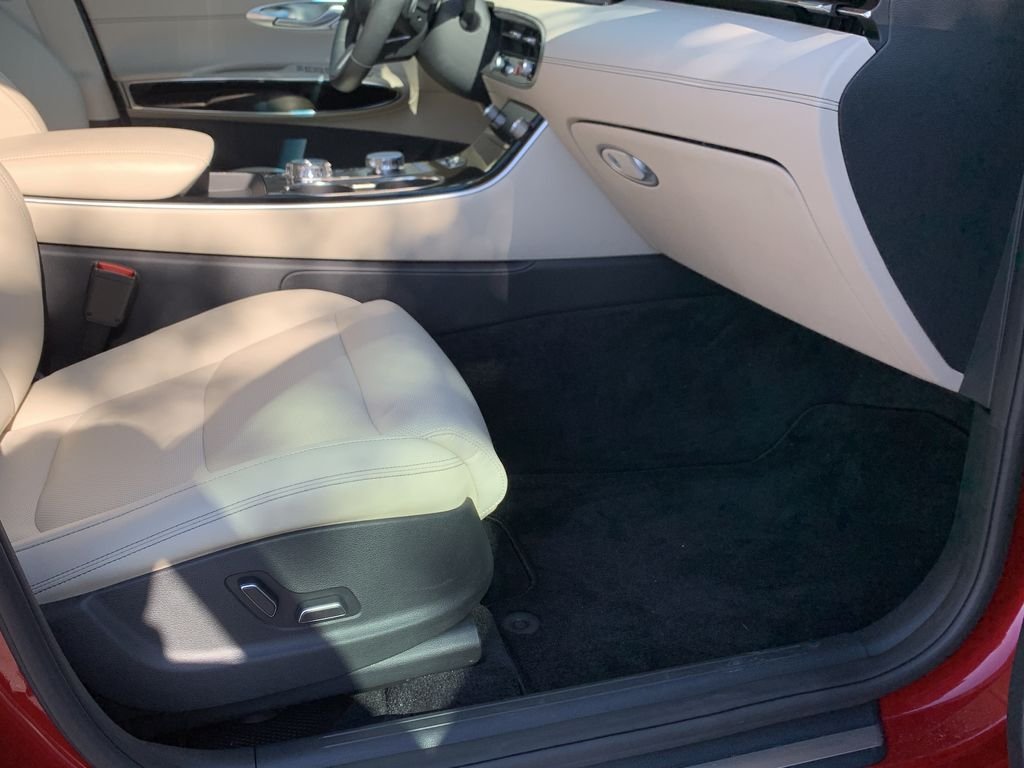 2026 GENESIS GV70 Standard - Photo 42