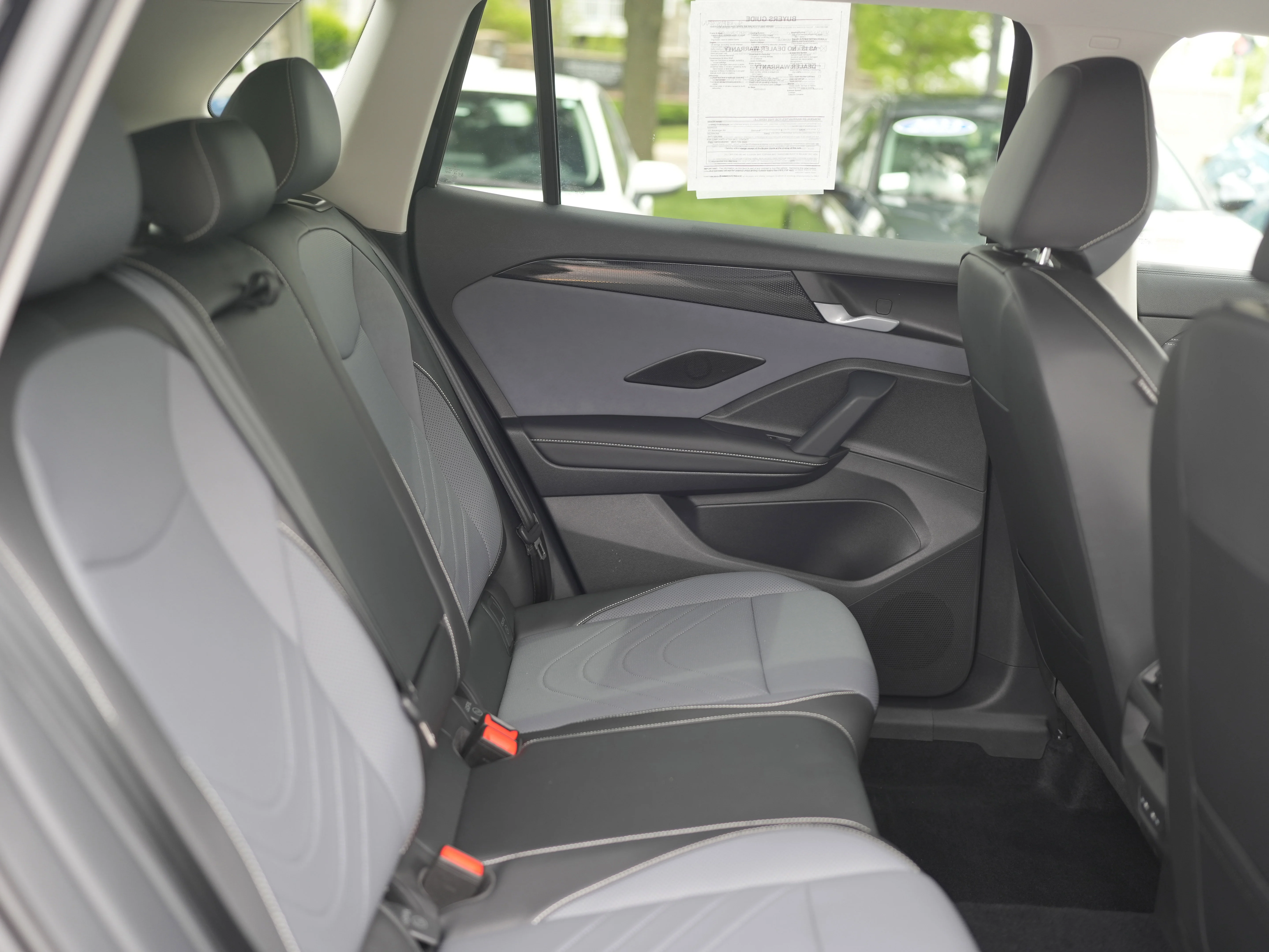 Used 2025 Black Volkswagen SE image 23