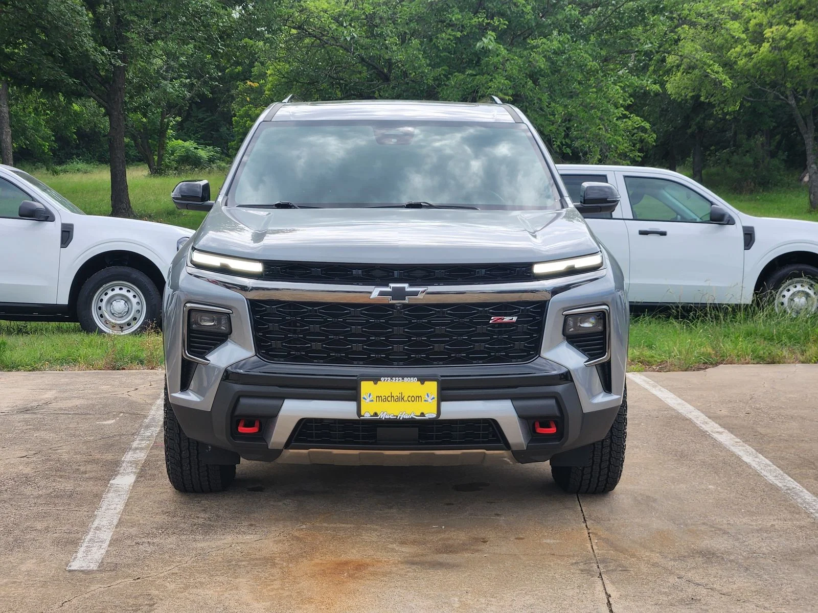Used 2025 Gray Chevrolet Z71 image 2