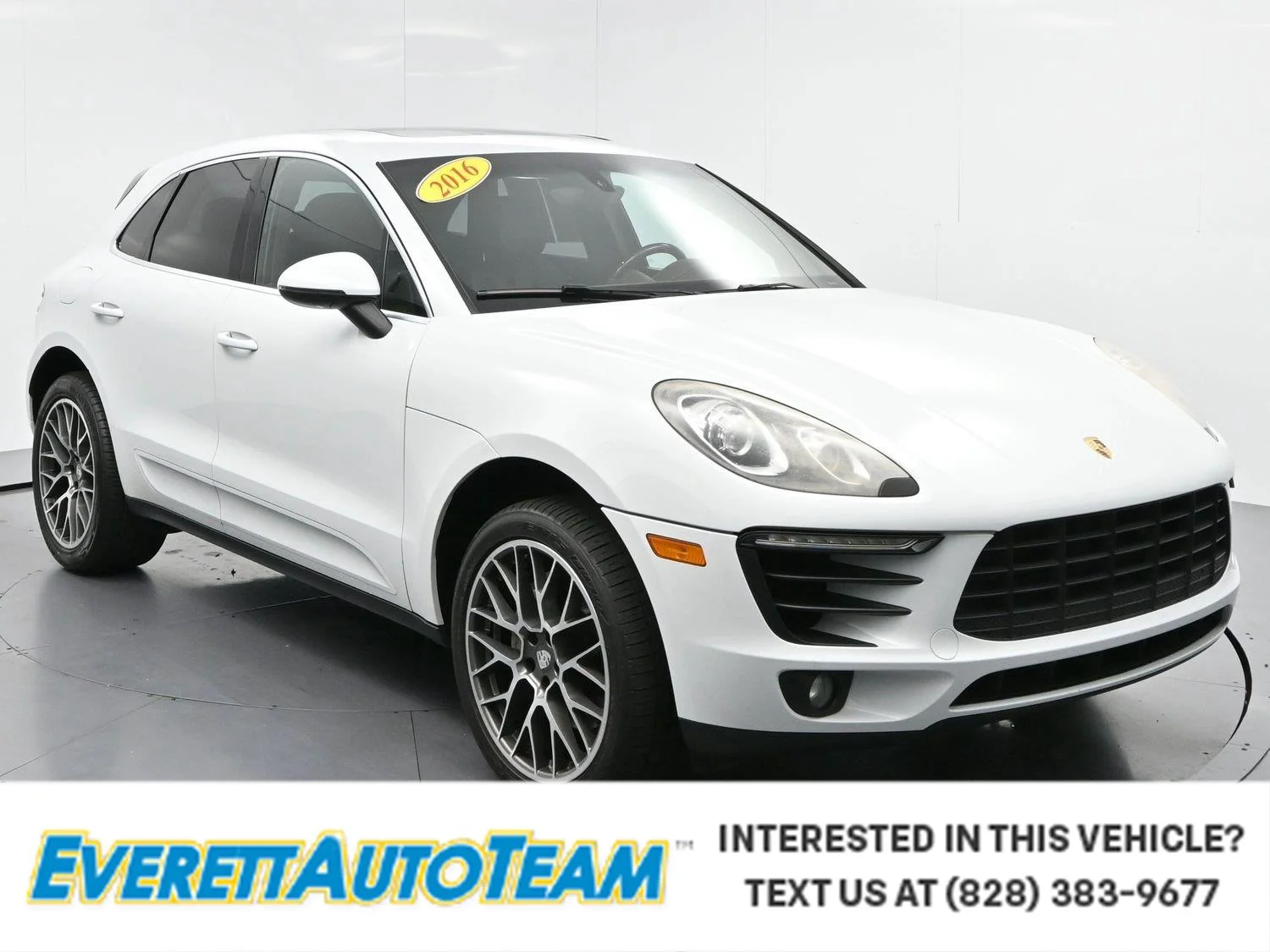 2016 Porsche Macan