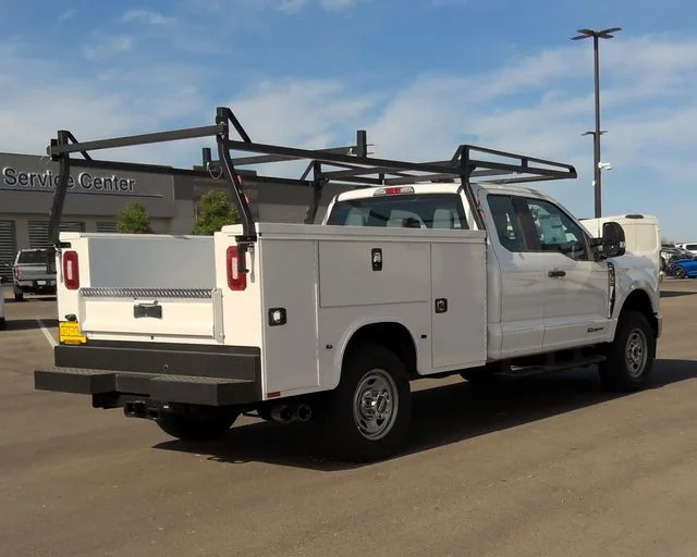 New 2026 Oxford White Ford XL image 6