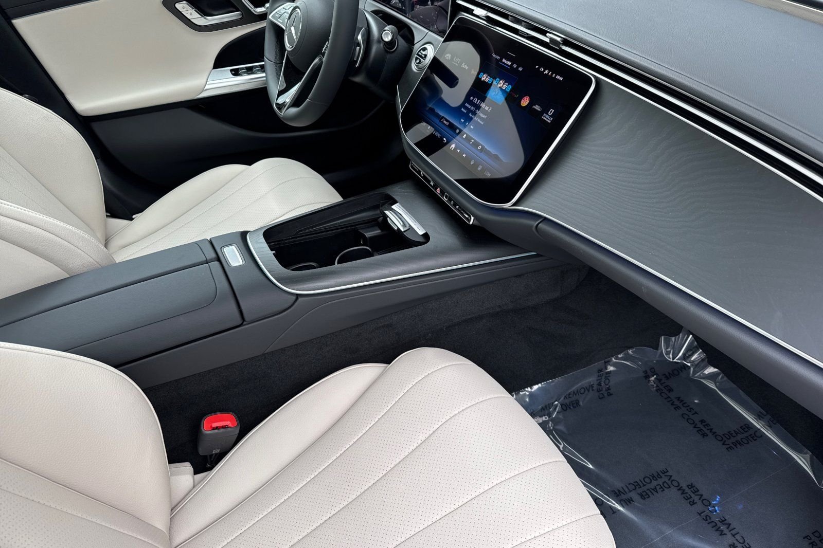 New 2026 Polar White Mercedes-Benz E 350 image 9