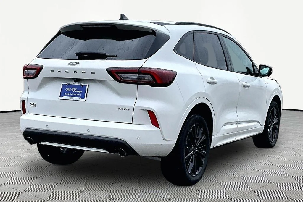 Used 2023 Ford Escape ST-Line Elite with VIN 1FMCU9PA1PUB15533 for sale in Kansas City