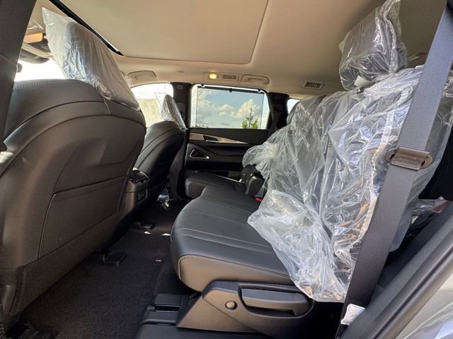 New 2026 HARBOR GRAY INFINITI Luxe AWD image 36