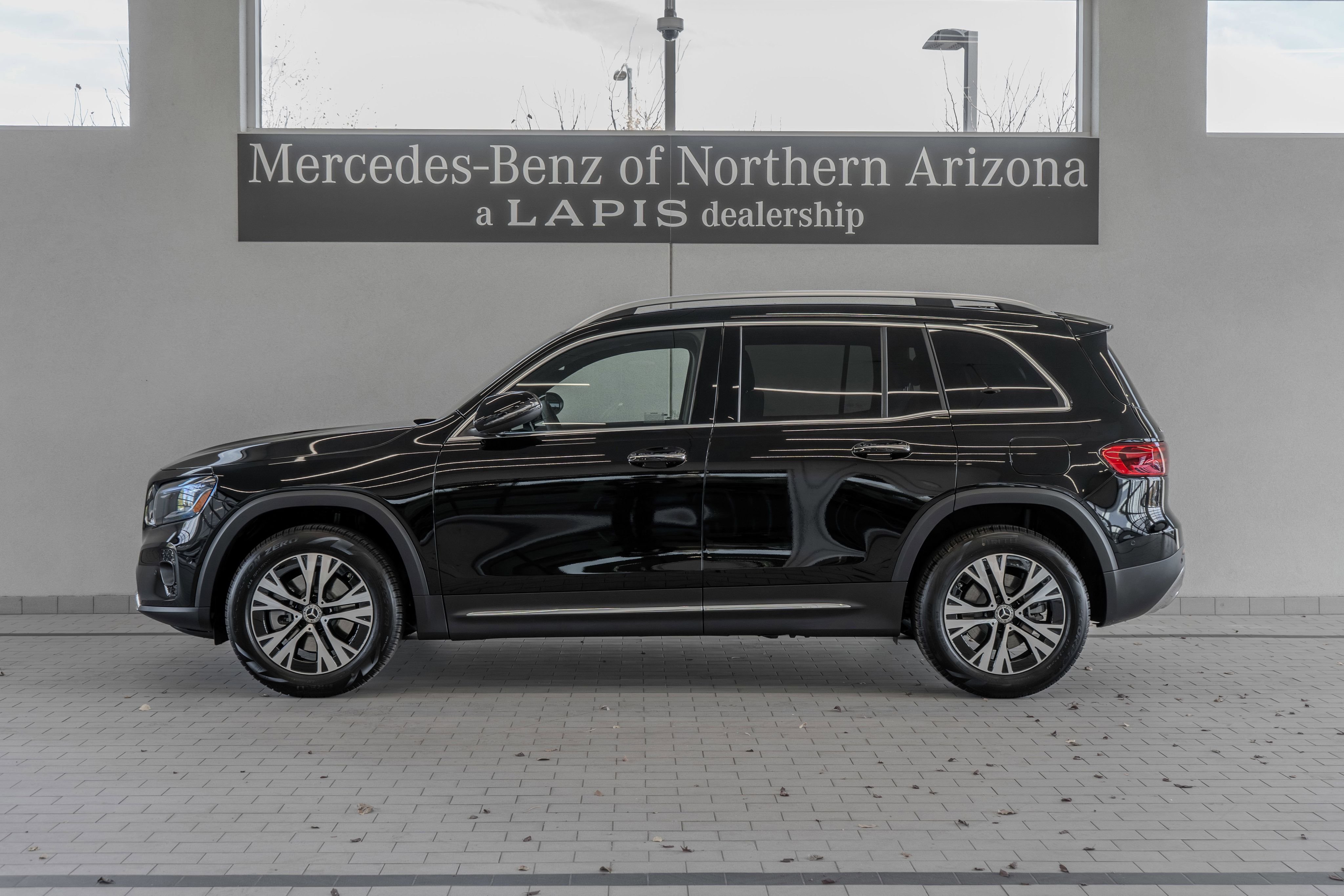 New 2026 Night Black Mercedes-Benz GLB 250 image 2