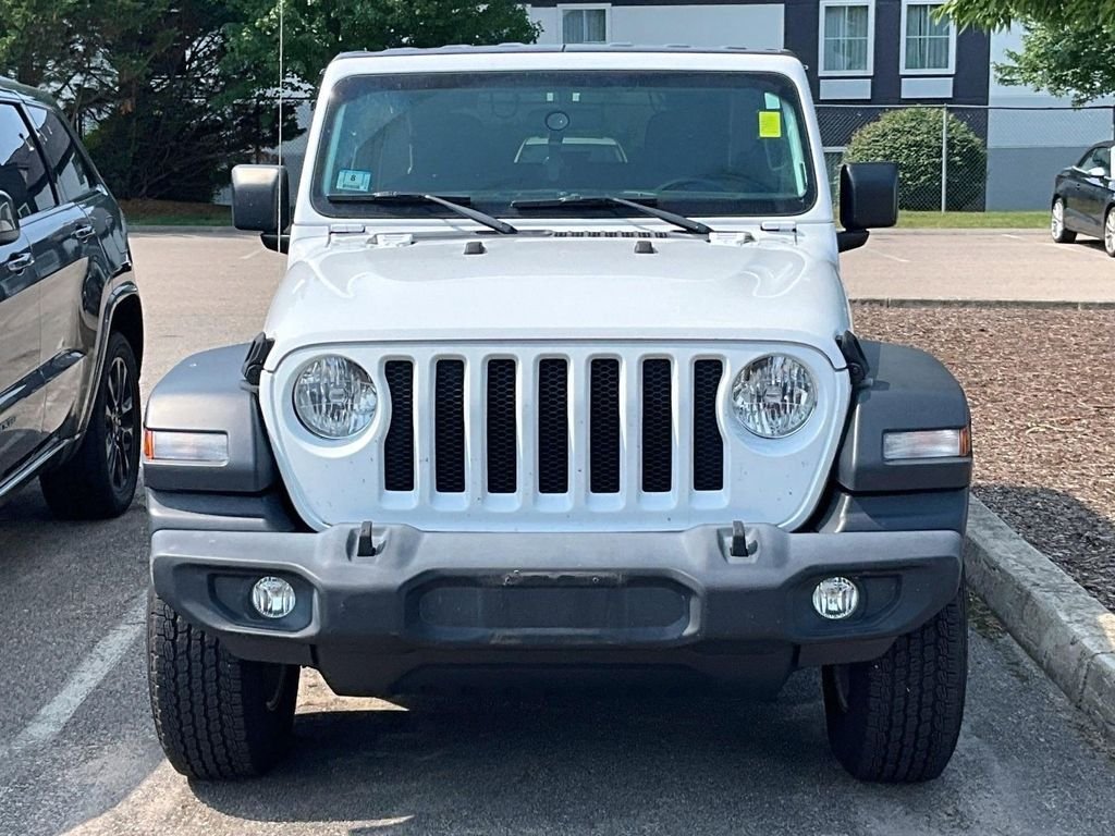 Used 2019 White Jeep Sport S image 2
