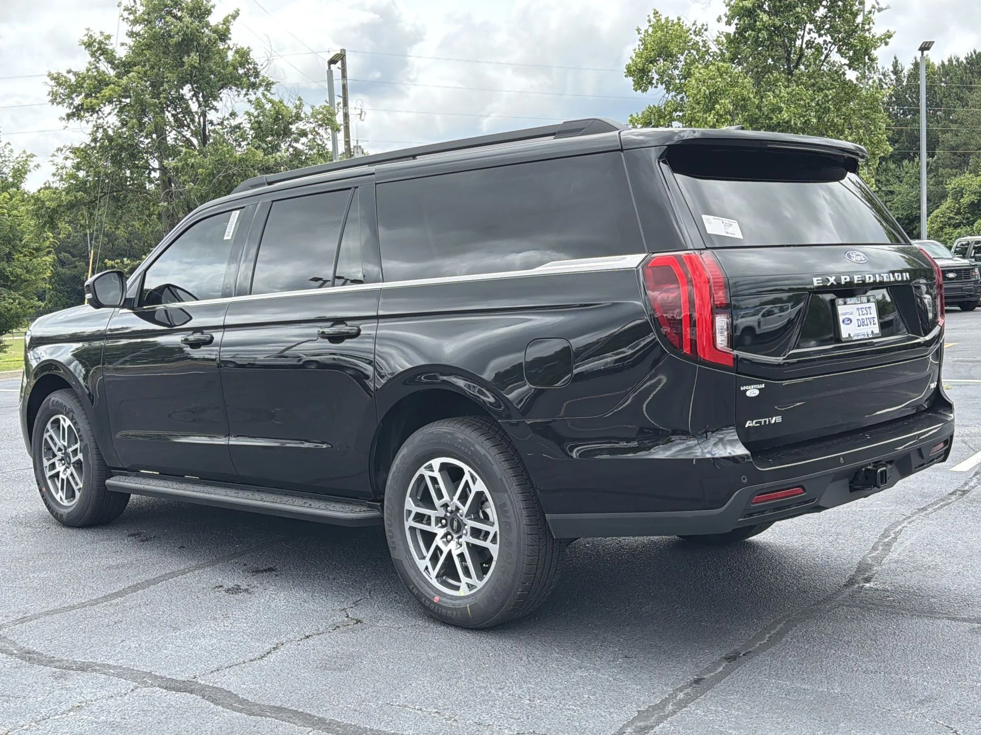New 2026 Agate Black Metallic Ford MAX Active image 27