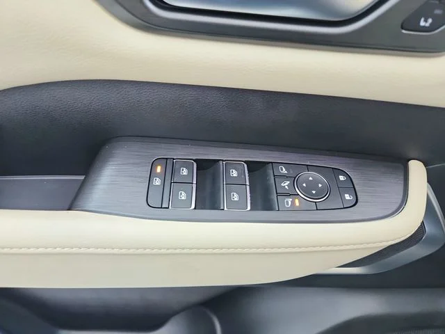 New 2026 White Nissan Platinum Reserve image 32