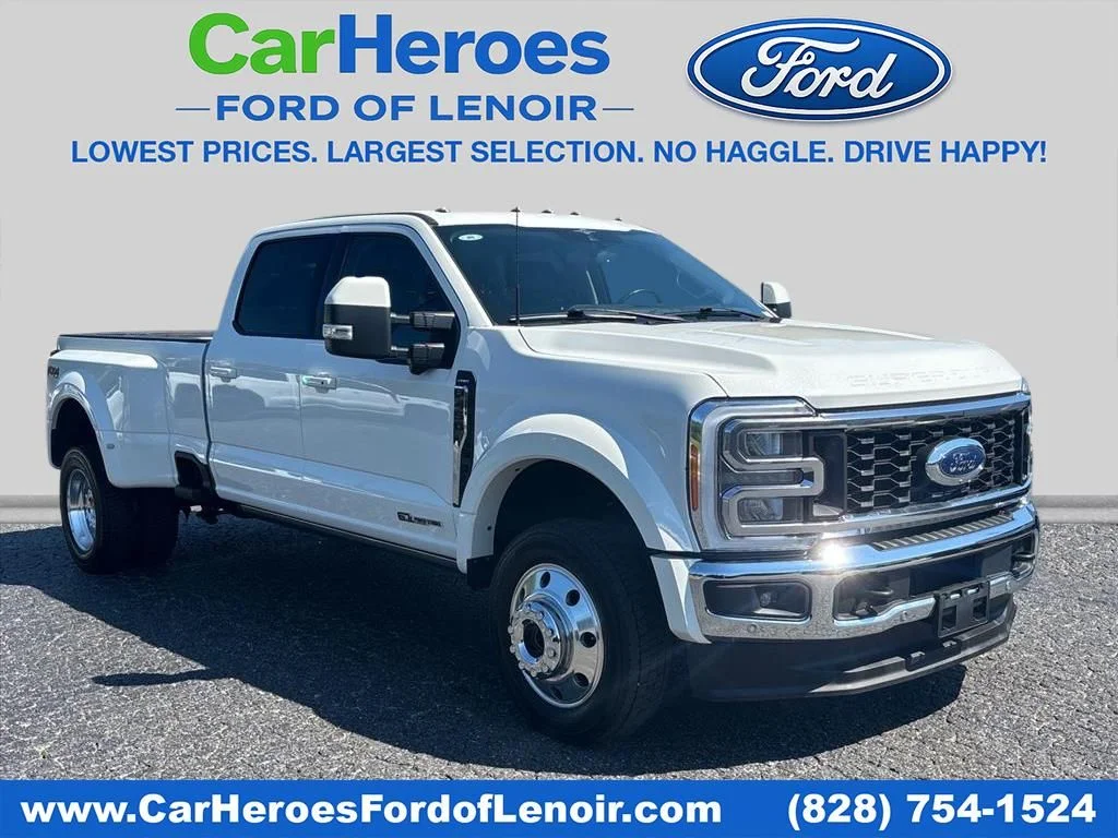 Used 2023 White Ford Lariat image 1