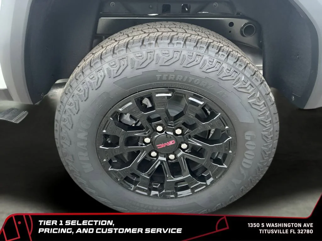 New 2026 Summit White GMC Elevation image 32