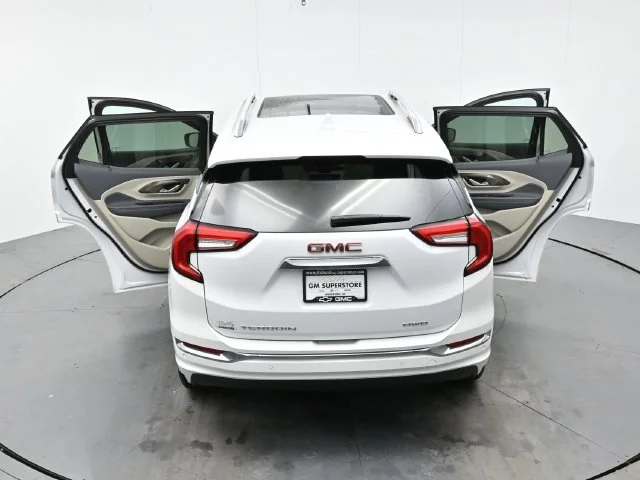 Used 2023 SUMMIT WHITE GMC Denali image 46