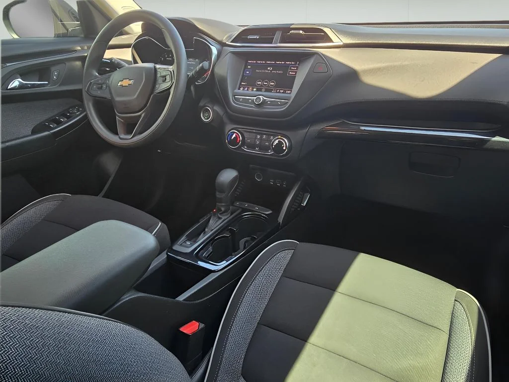 Used 2021 Mosaic Black Metallic Chevrolet LT image 11