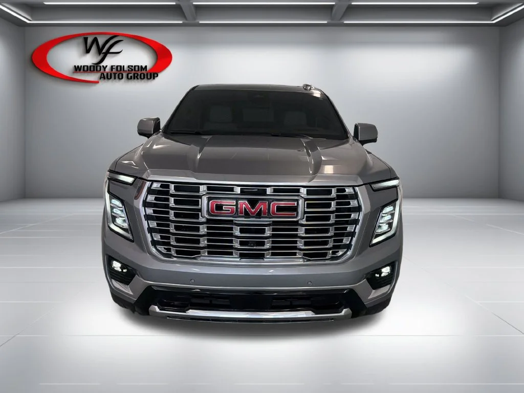 Used 2025 Sterling Metallic GMC Denali image 2