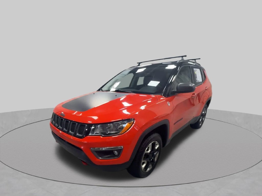 Used 2018 Spitfire Orange Clearcoat Jeep Trailhawk image 5