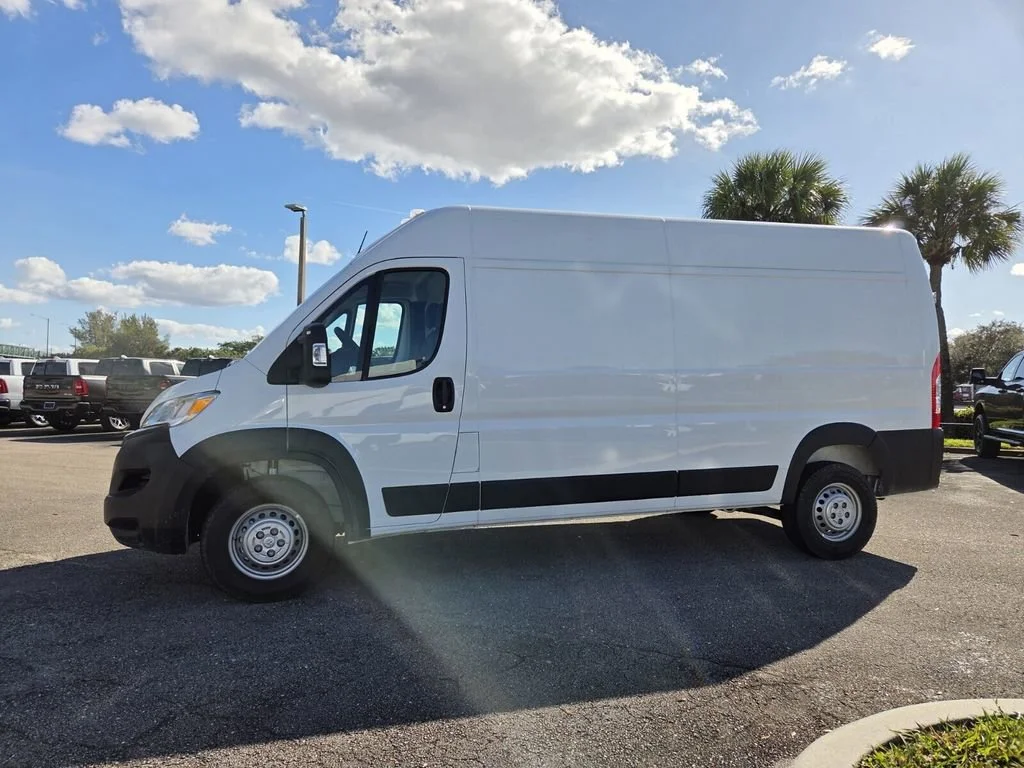 New 2026 Bright White Clear-Coat Exterior Paint RAM Tradesman image 7