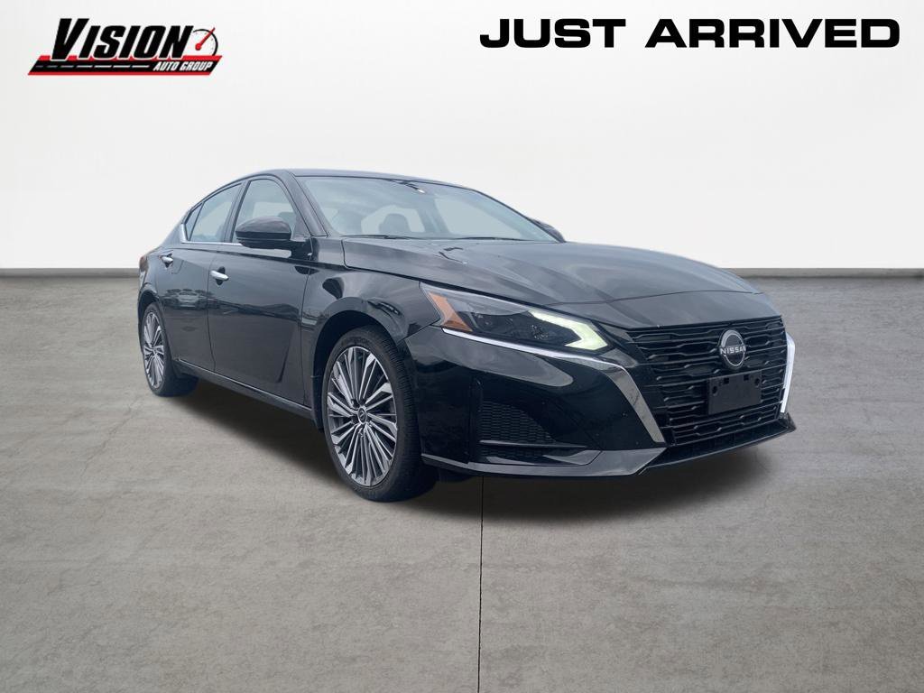 Used 2024 Black Nissan 2.5 SL image 4