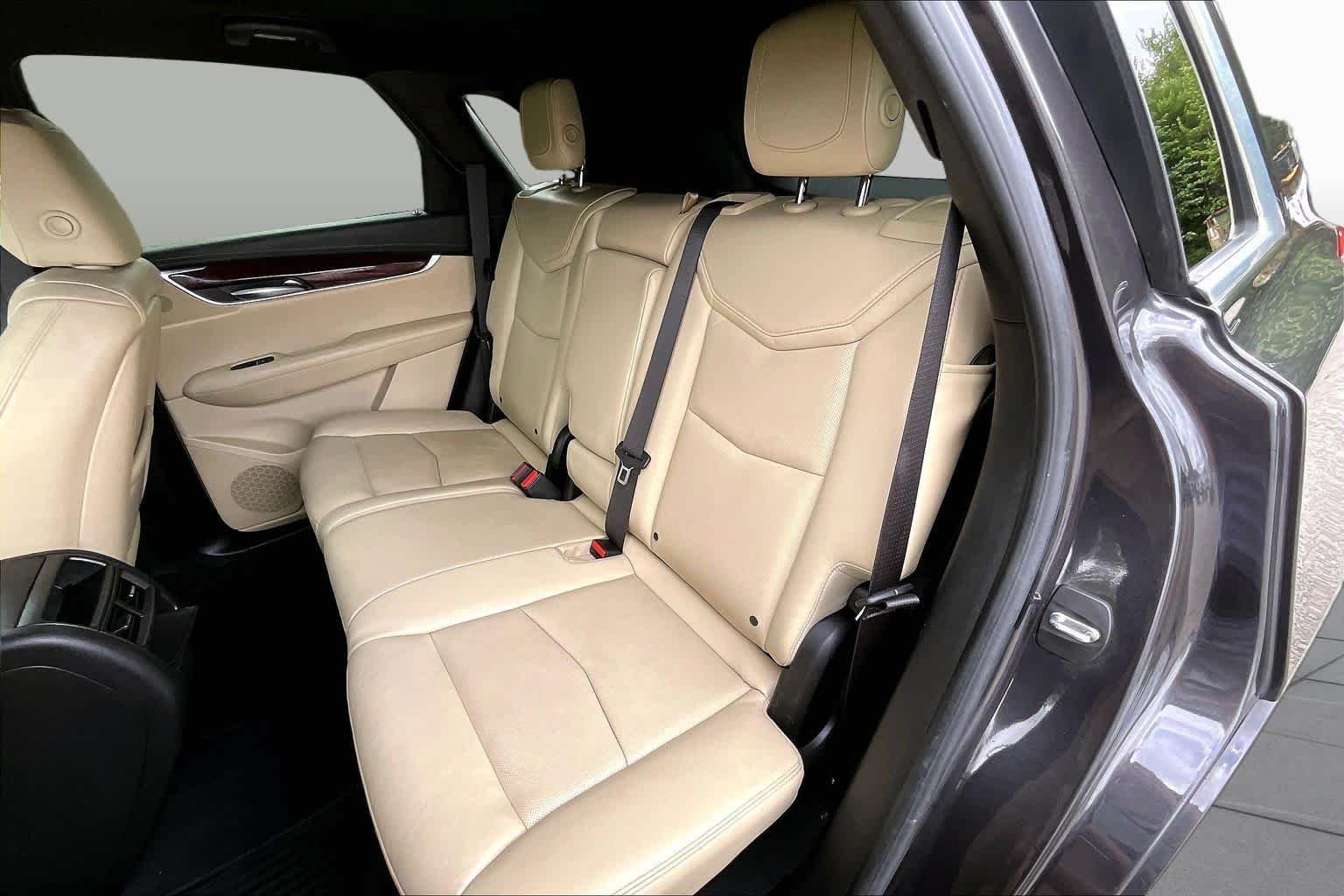 Used 2018 Dark Granite Metallic Cadillac Luxury AWD image 21