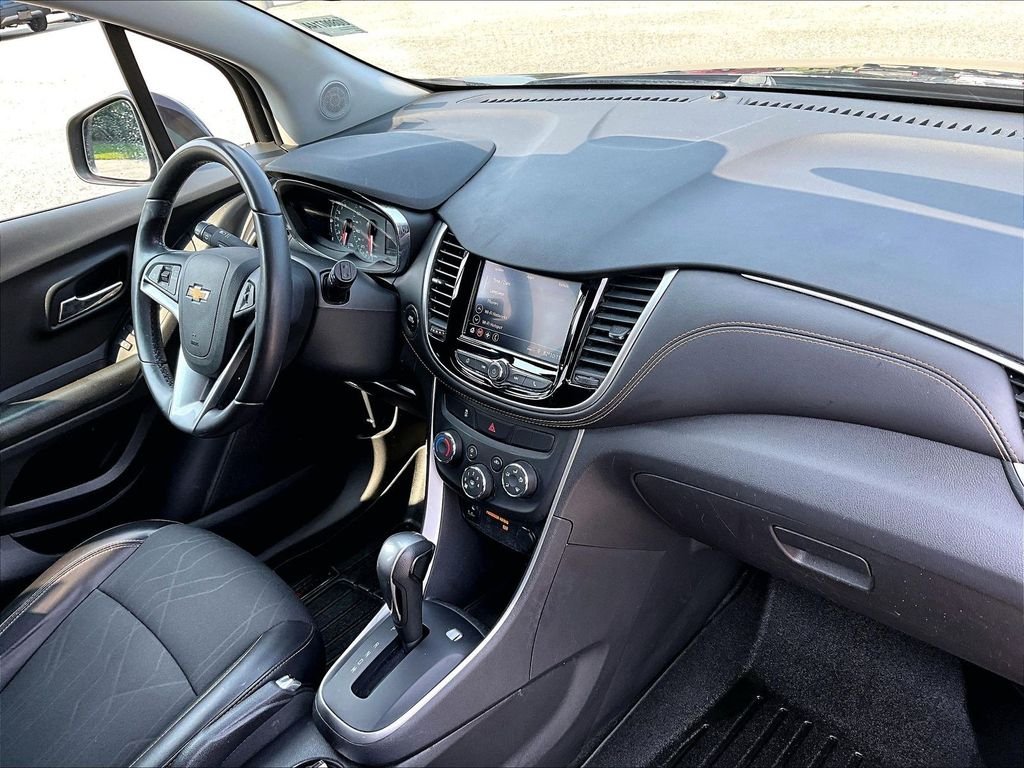 Used 2021 Red Chevrolet LT image 14