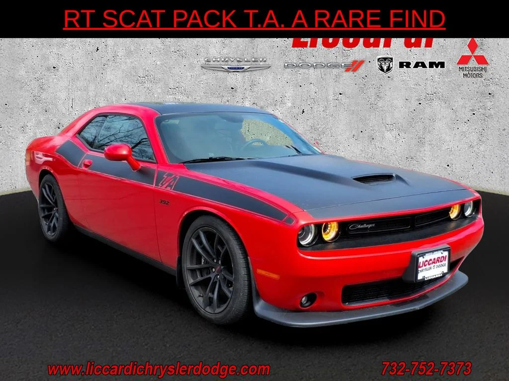Used 2022 Red Dodge R/T Scat Pack image 1