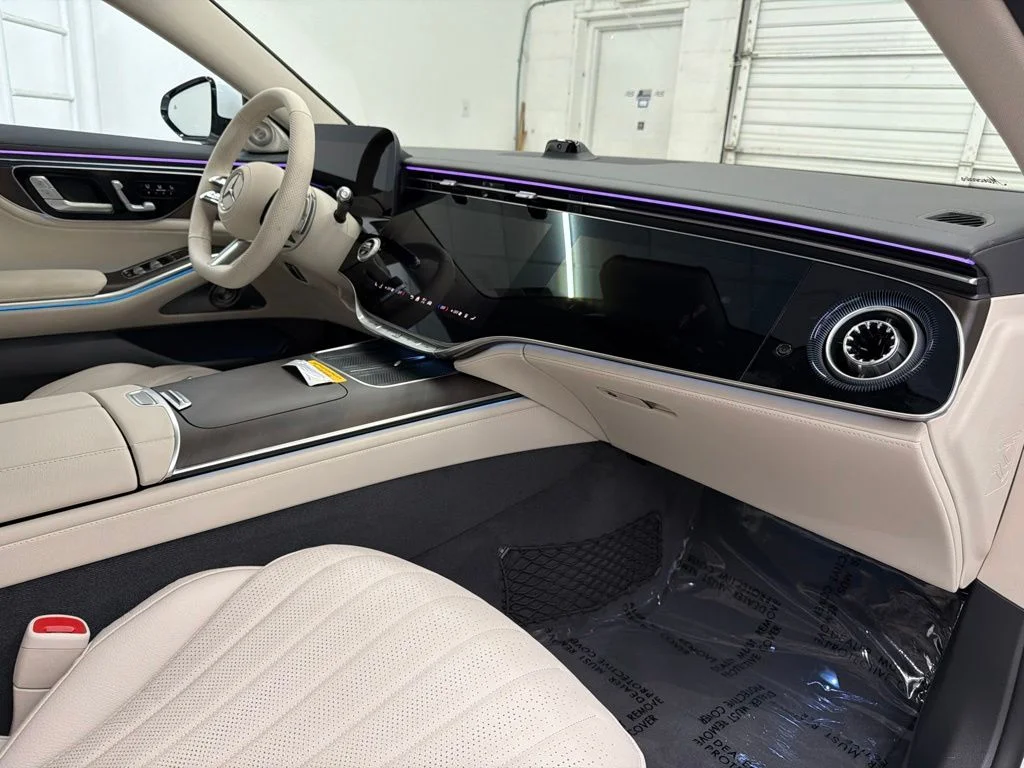 New 2027 White Mercedes-Benz S 500 image 30