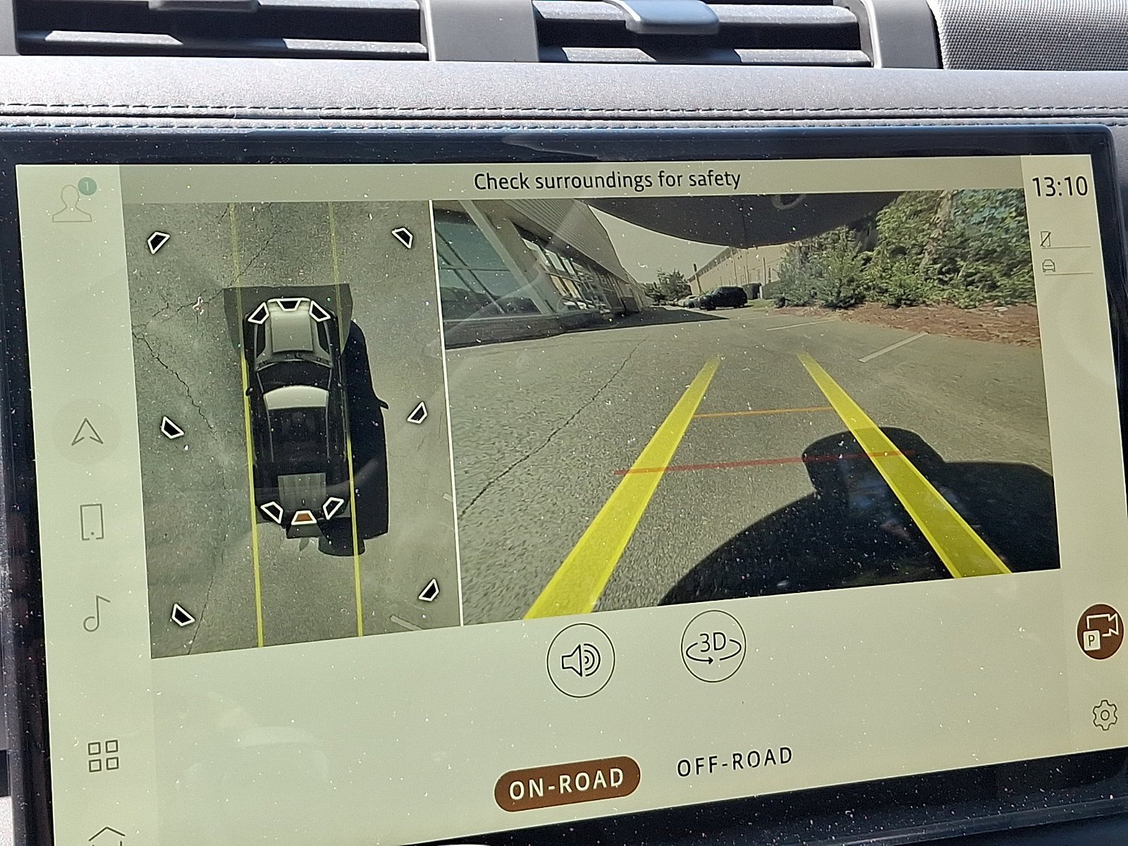 New 2026 Fuji White Land Rover  image 15