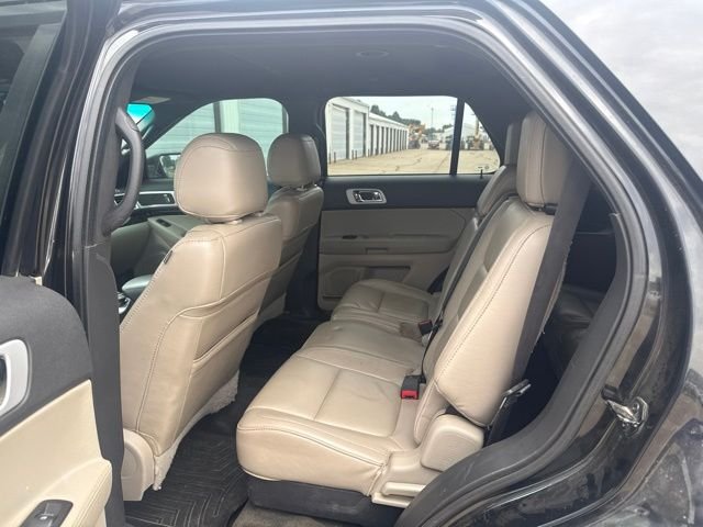 Used 2014 Black Ford Limited image 4