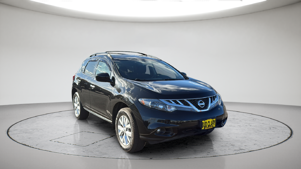 Used 2014 Black Nissan SV image 4