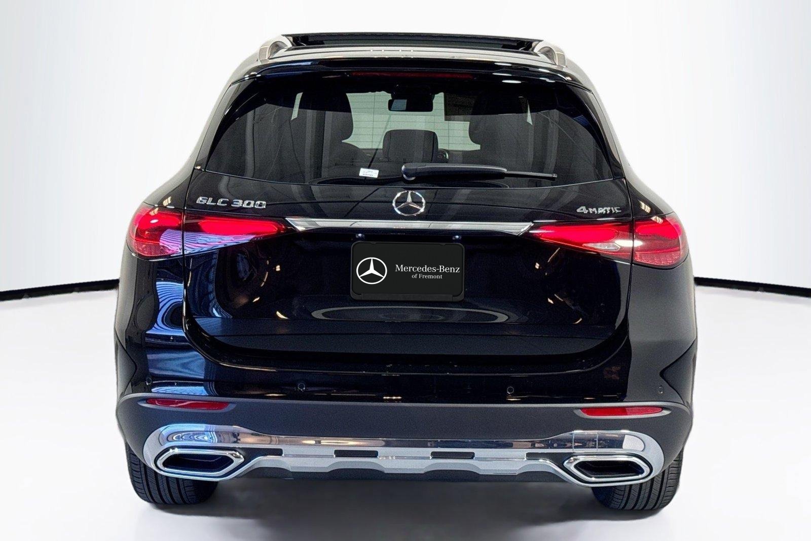 New 2026 Black Mercedes-Benz GLC 300 image 6