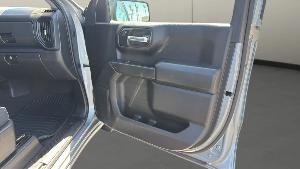 Used 2024 Gray Chevrolet Custom image 16