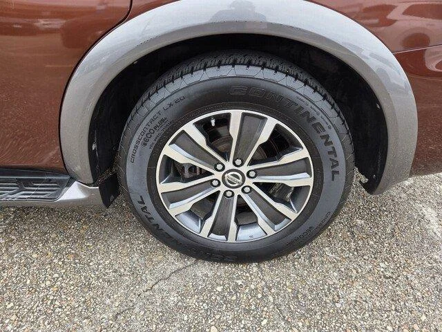 Used 2018 Forged Copper Nissan SL image 28