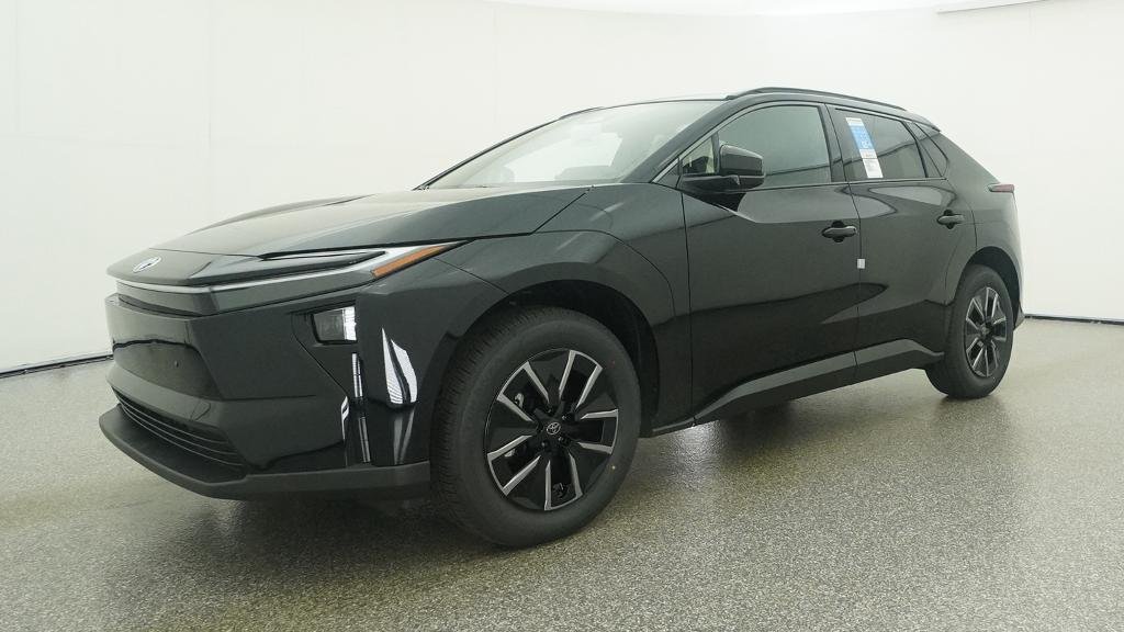 New 2026 Midnight Black Metallic Toyota XLE image 6