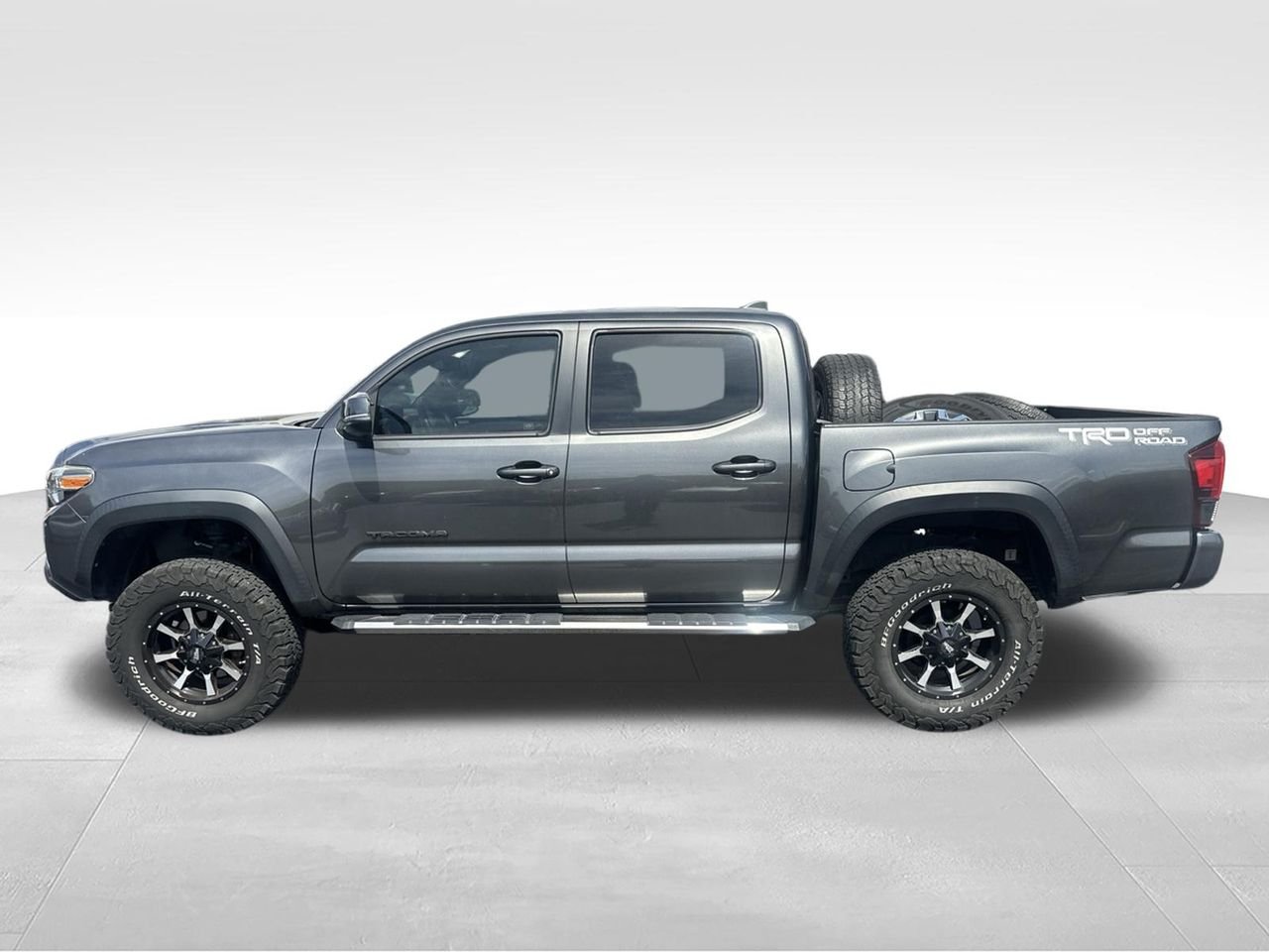 Used 2018 Gray Toyota TRD Off-Road image 6