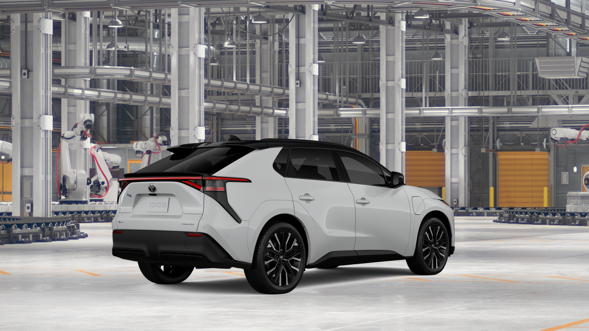 New 2026 Wind Chill Pearl with Midnight Black Metallic roof Toyota Limited image 10
