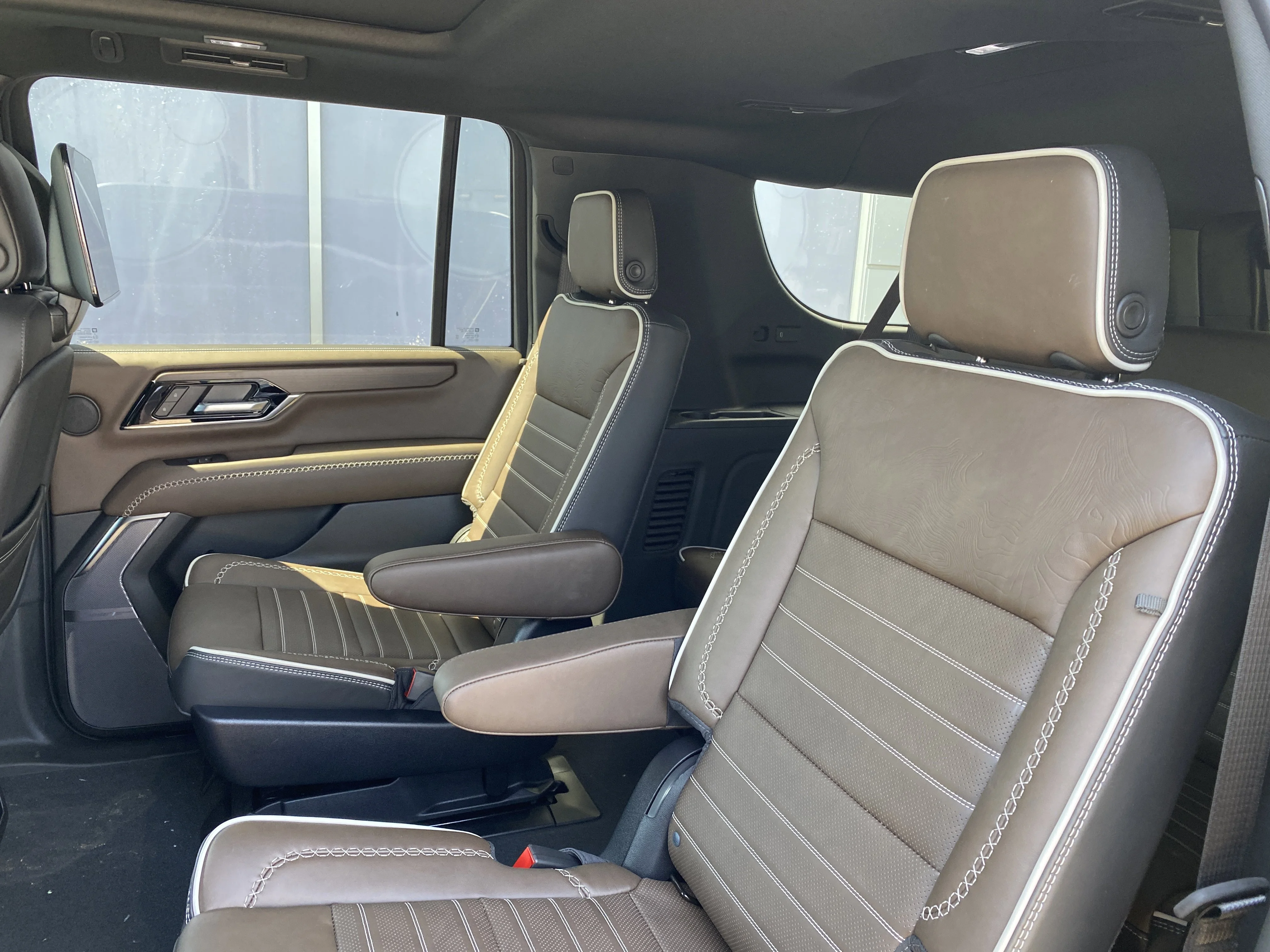 New 2026 ONYX BLACK GMC Denali Ultimate image 28