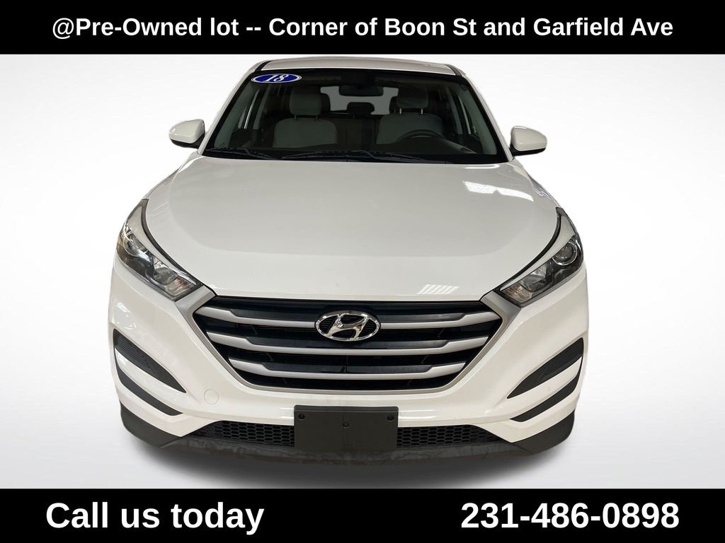 Used 2018 White Hyundai SE image 10