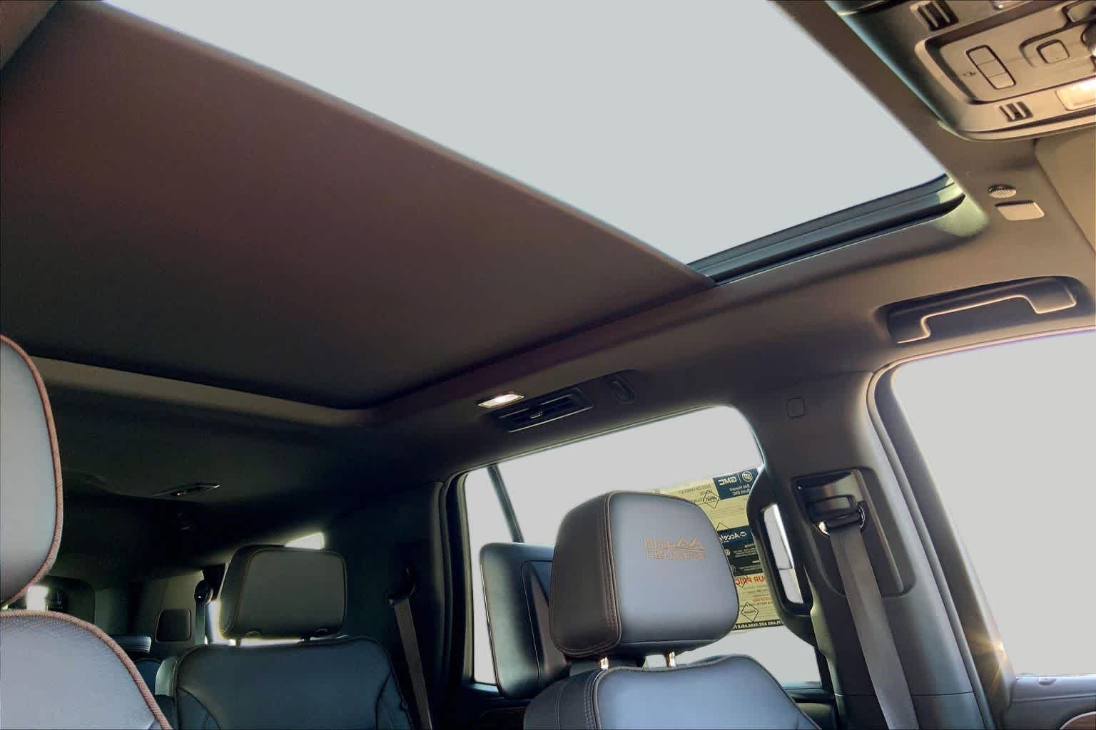 Used 2023 Black Chevrolet High Country image 13
