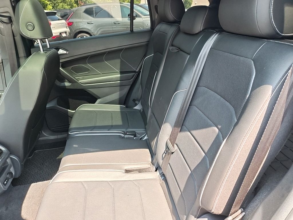 Used 2022 Gray Volkswagen 2.0T SEL R-Line image 18