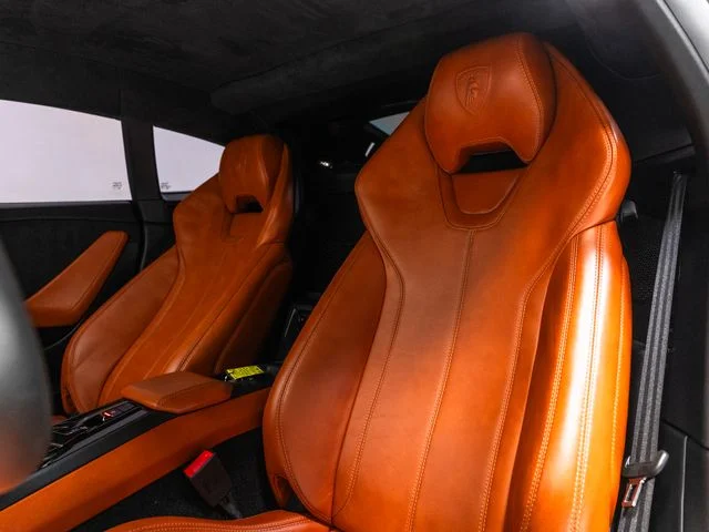 Used 2018 Black Lamborghini  image 86