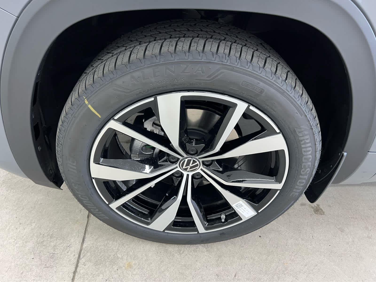 2026 Volkswagen Atlas Cross Sport SEL Premium R-LINE - Photo 7