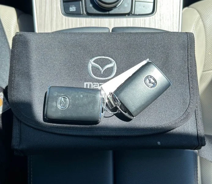 Certified Used 2024 Rhodium White Premium Mazda Preferred image 3