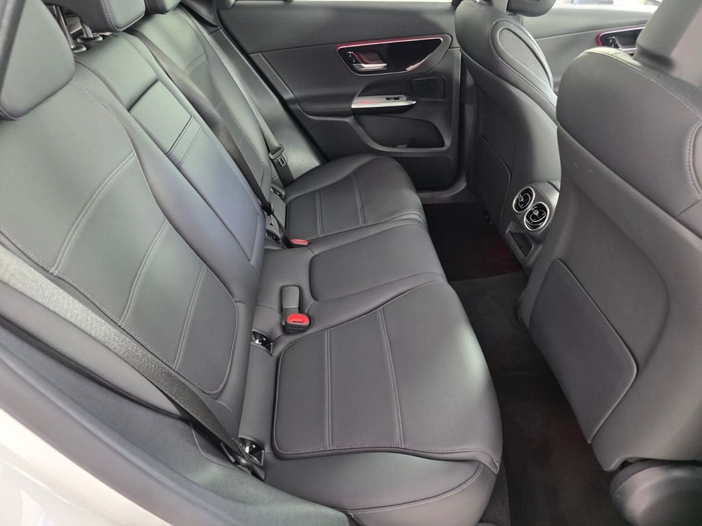 Certified Used 2025 White Mercedes-Benz GLC 300 image 24