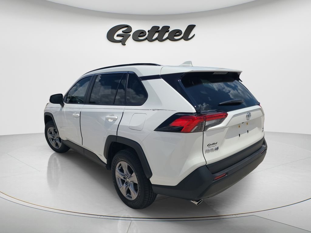 Certified Used 2025 White Toyota XLE image 5