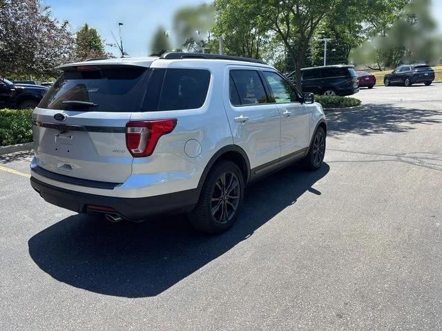 Used 2018 Silver Ford XLT image 13