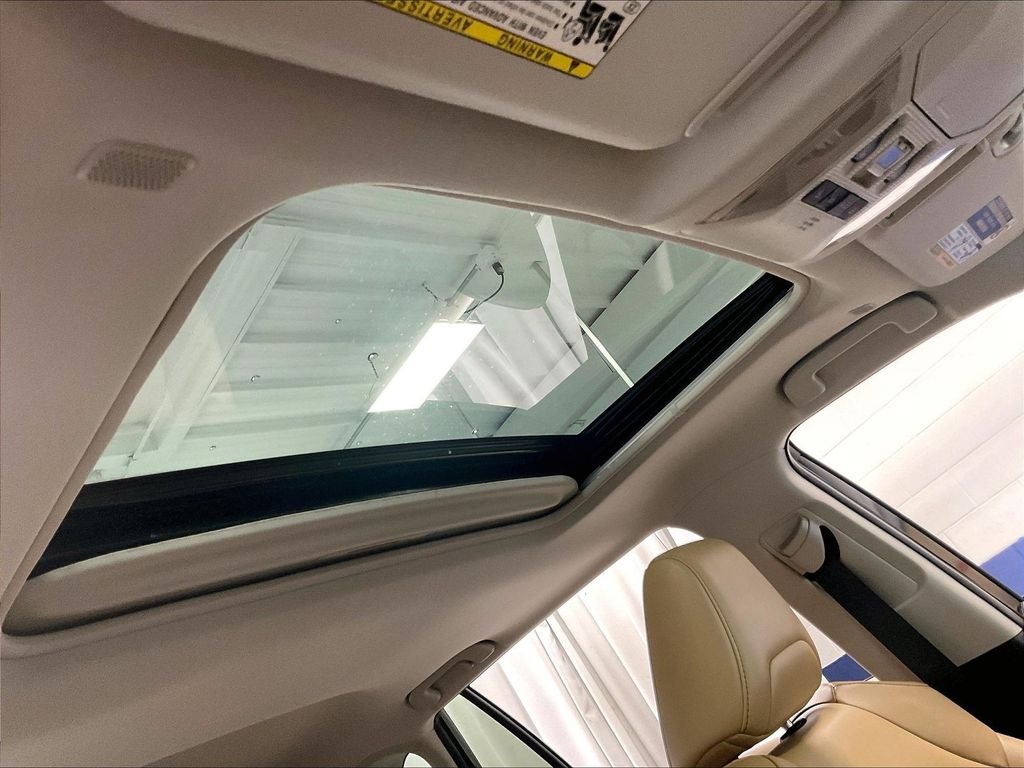 Used 2025 Black Toyota XLE Premium image 22
